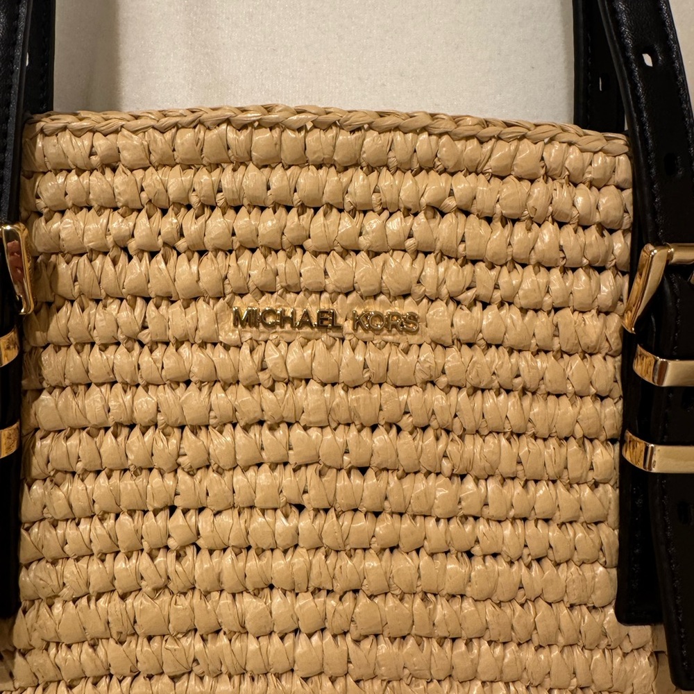 Michael Kors Isa Raffia Tote Large - Picture 4 of 14